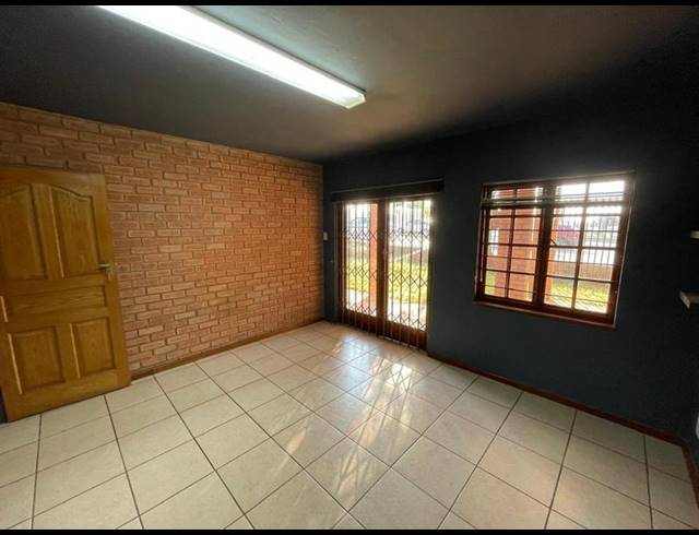 BUSINESS PROPERTY TO RENT IN HIGHVELD